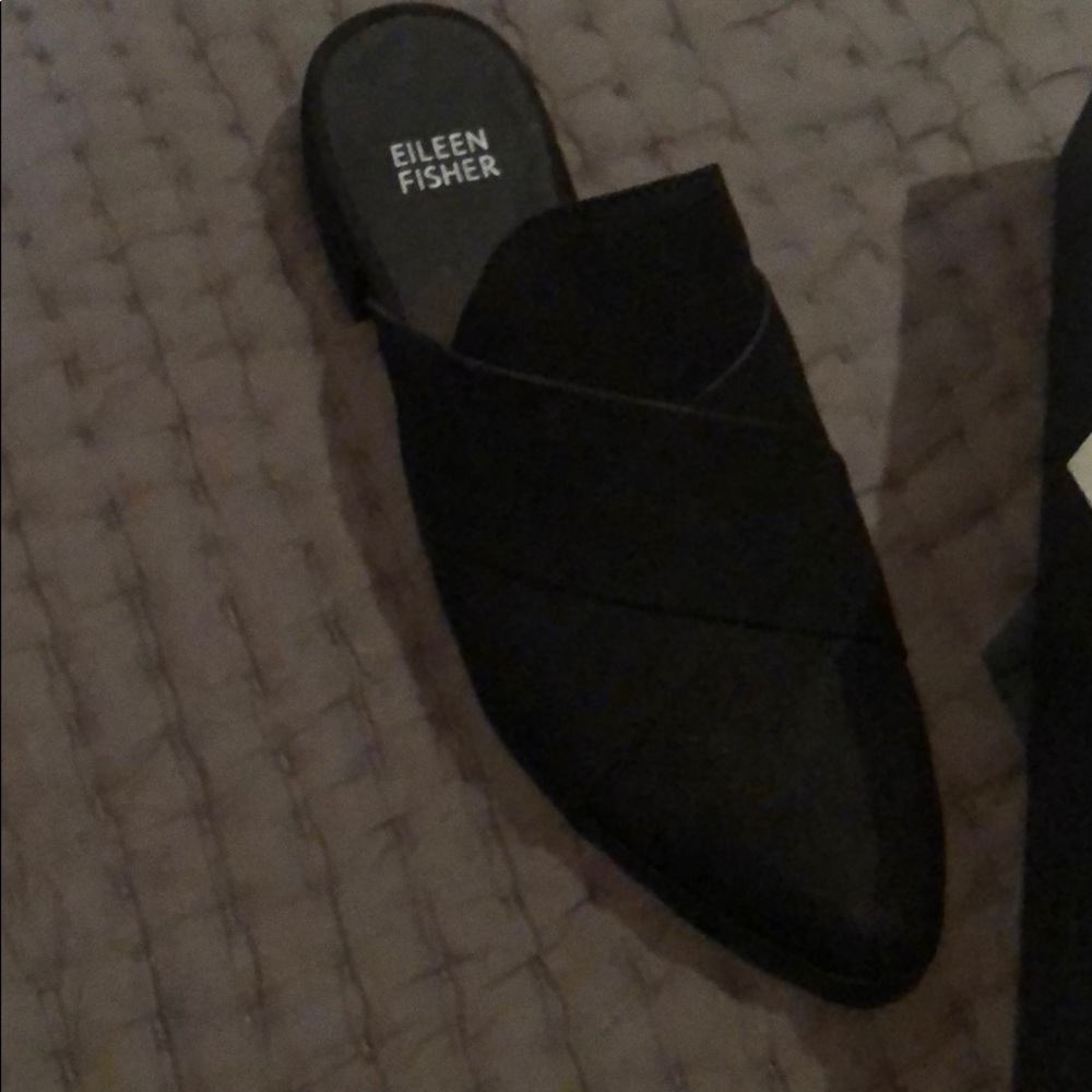 Flats - Picture 2 of 5
